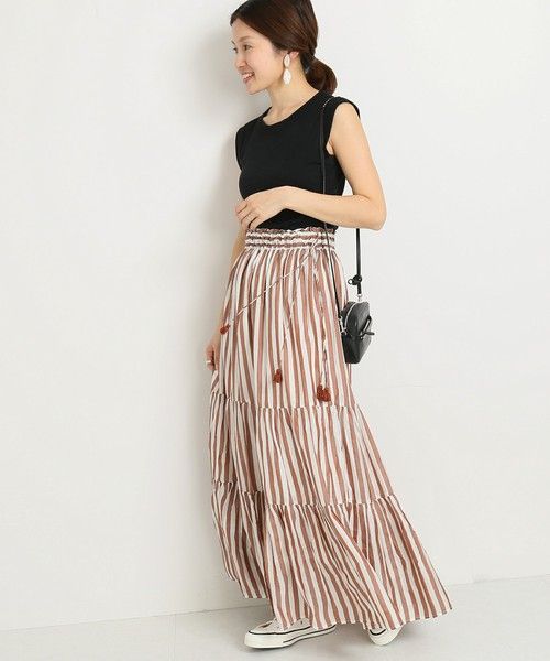 直條紋裙子 　裙子穿搭